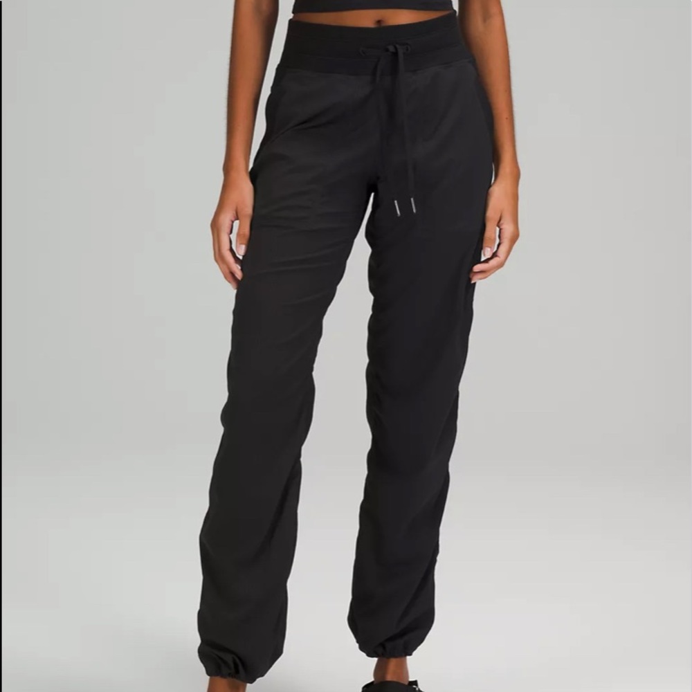Lululemon dance studio mid rise pant in black
